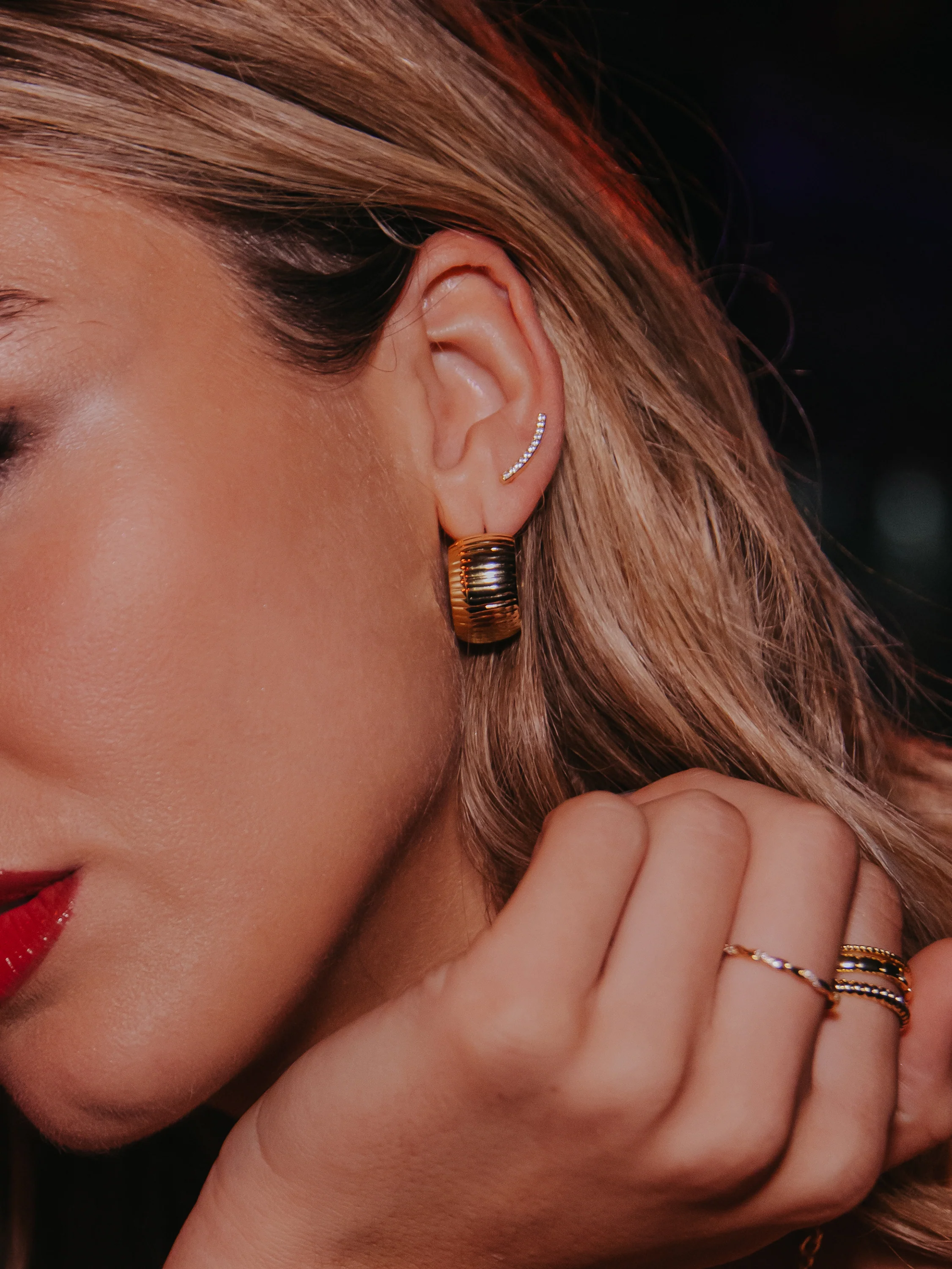 Pavé Bar Ear Climber - Image 3