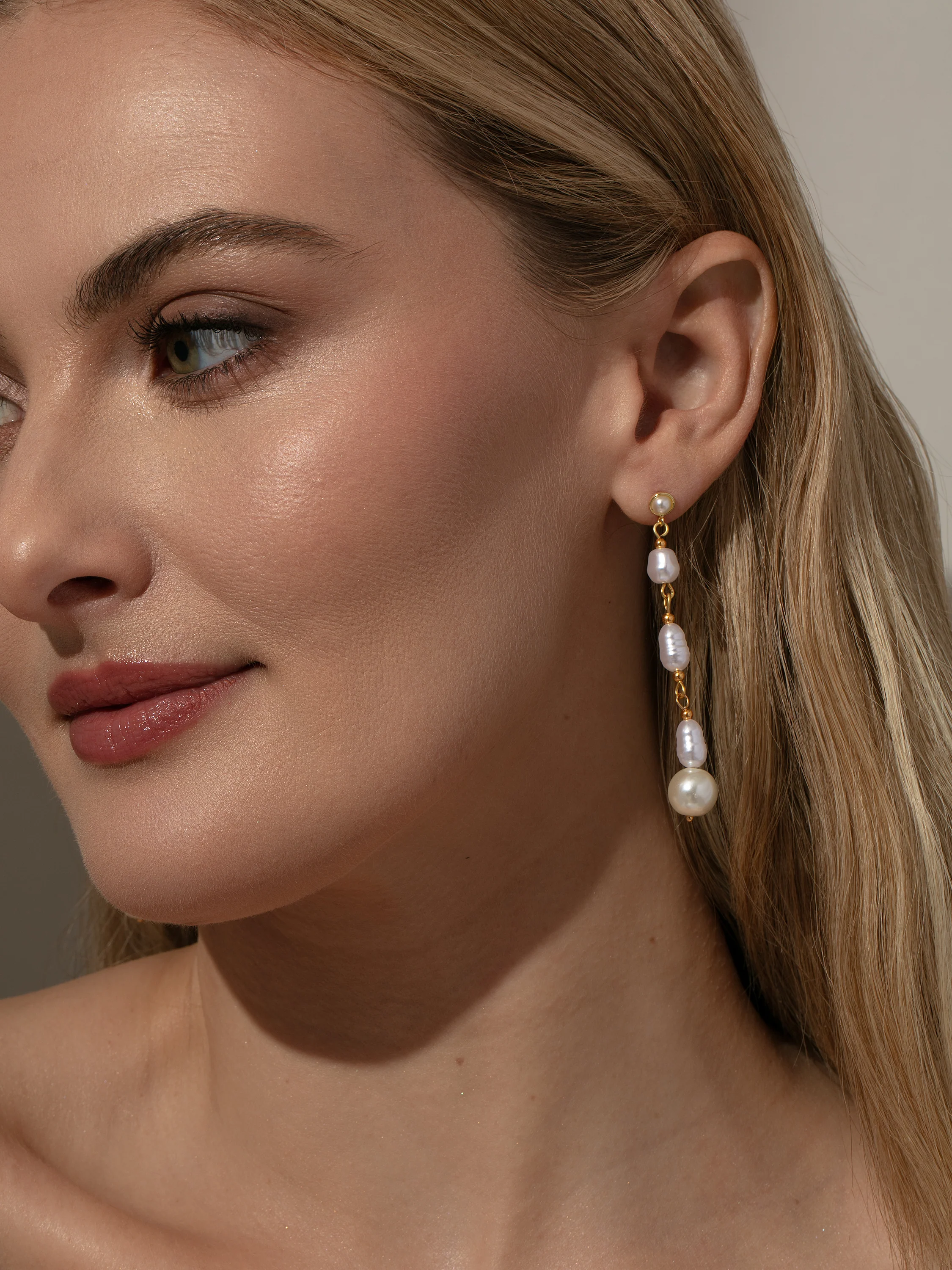 Pearl Drop Earrings - Image 4